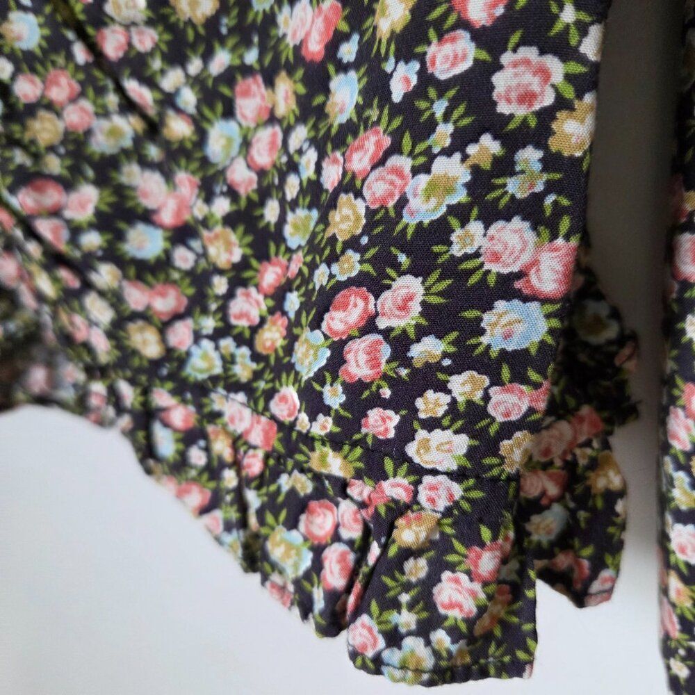 NEVER WORN DRESS FORUM RUCHED SMOCKED DITSY FLORAL BOHO TOP SIZE M - Picture 3 of 13